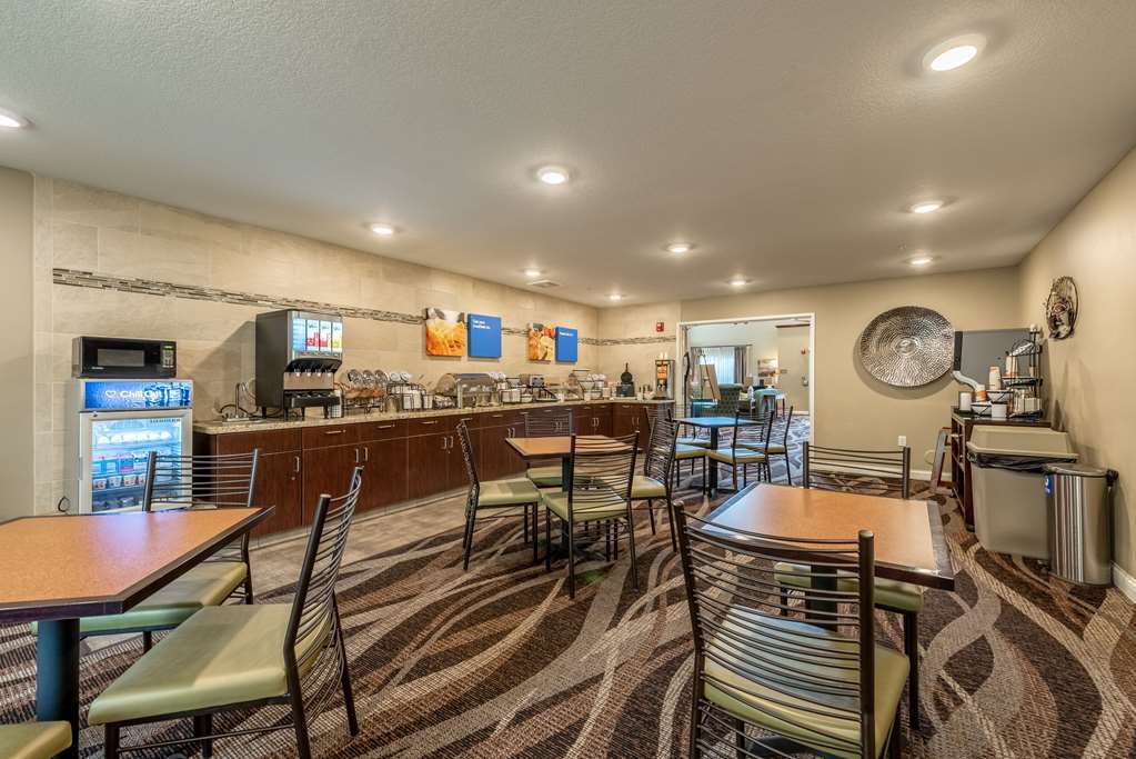 Comfort Inn & Suites - Chisago City المطعم الصورة